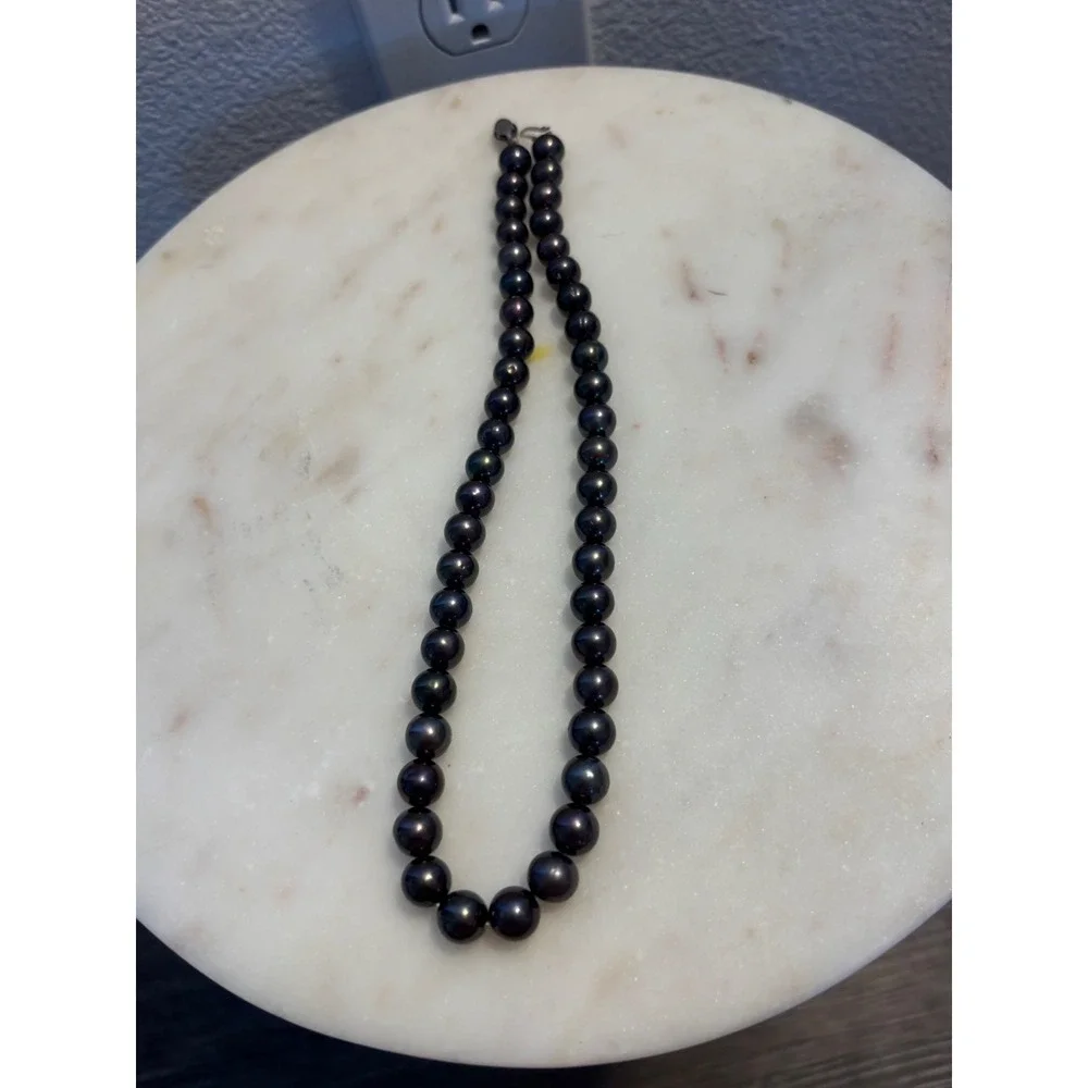 TahitiaBlack Pearl Strand Necklace Hand Knotted Iridescent Filigree Clasp